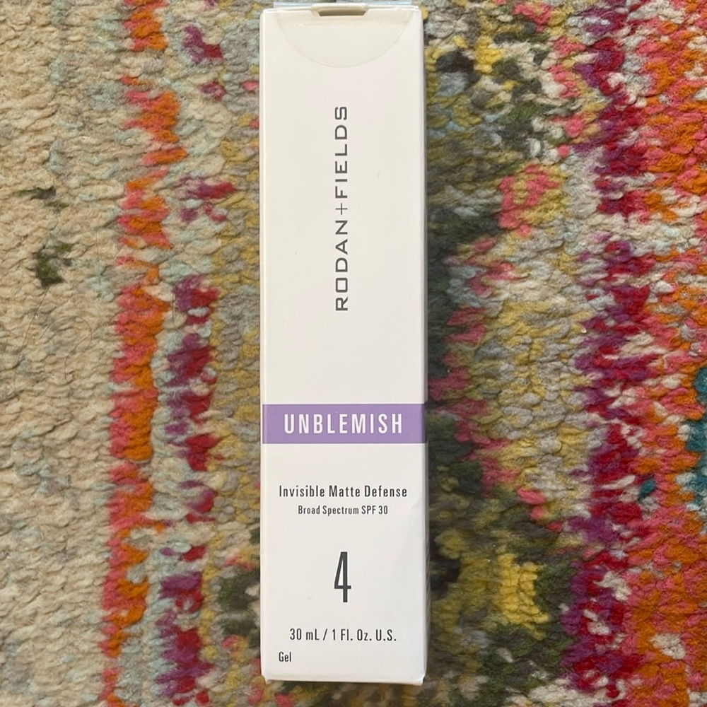 Rodan + Fields Unblemish Invisible Matte Defense